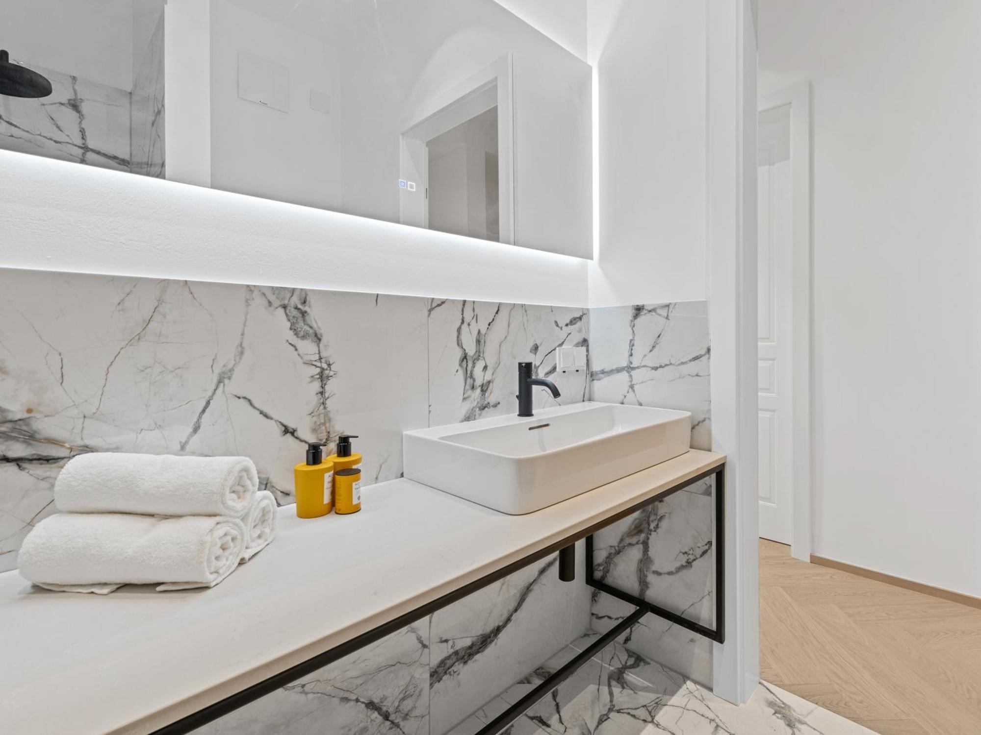Gt7 Apartments District 9 - Managed By Sky9 Apartments Viyana Dış mekan fotoğraf